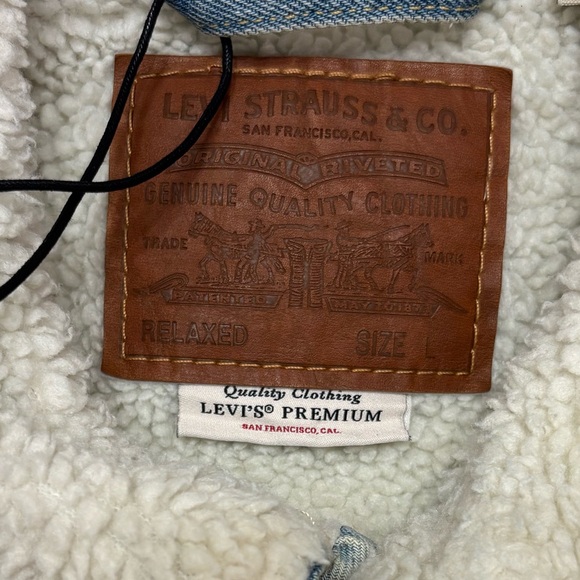 Levi's Premium Men's Light Blue Sherpa Denim Jacket! Large, NWT! - Picture 4 of 5